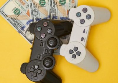 How to Make Real Money Using Your Gaming Skills
